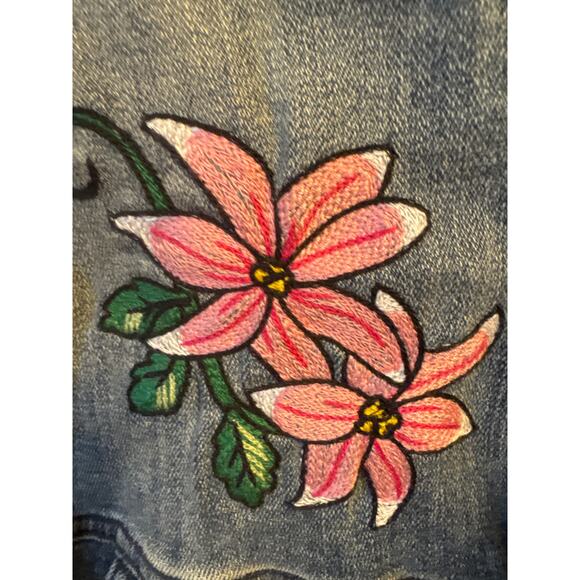 Torrid Fearless Embroidery Tiger Denim Women's Trucker Jacket 3X - Picture 3 of 8